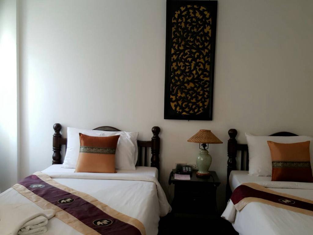 Wangburapa Grand Hotel Чиангмай Экстерьер фото