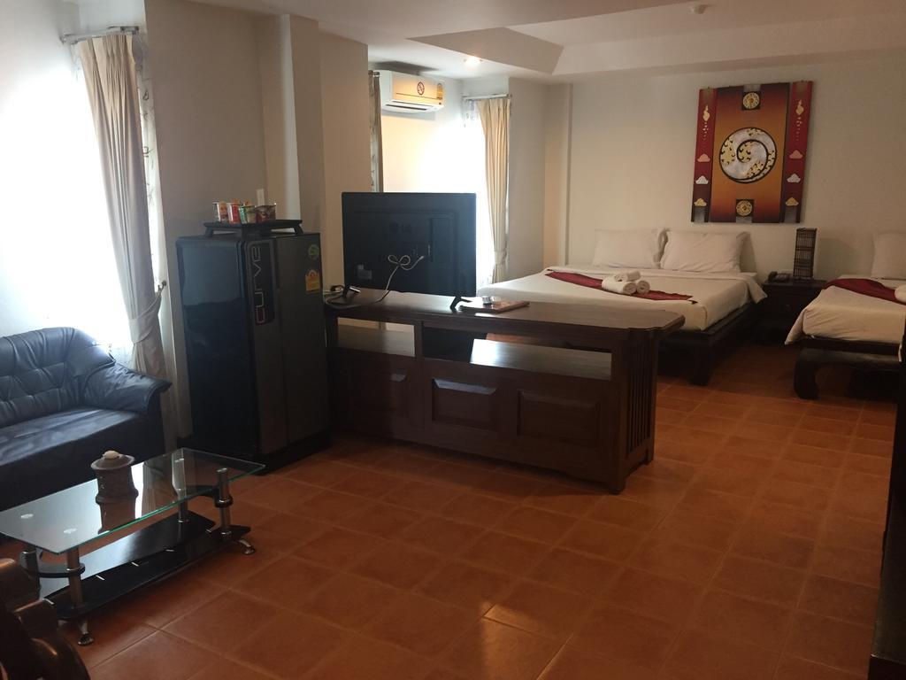 Wangburapa Grand Hotel Чиангмай Экстерьер фото