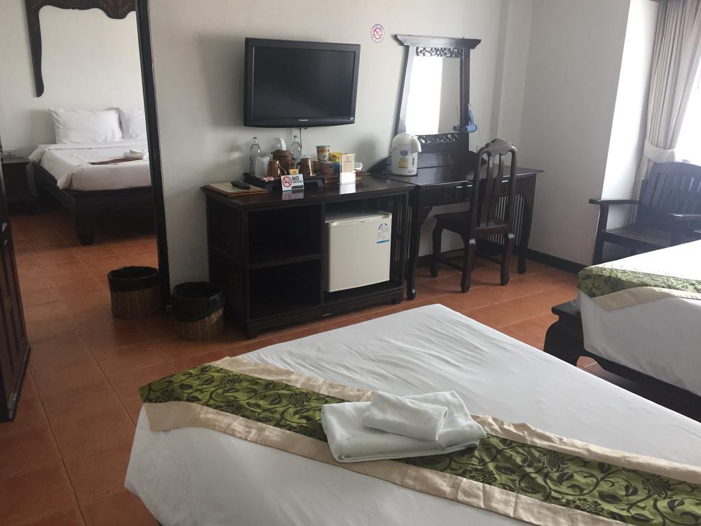 Wangburapa Grand Hotel Чиангмай Экстерьер фото