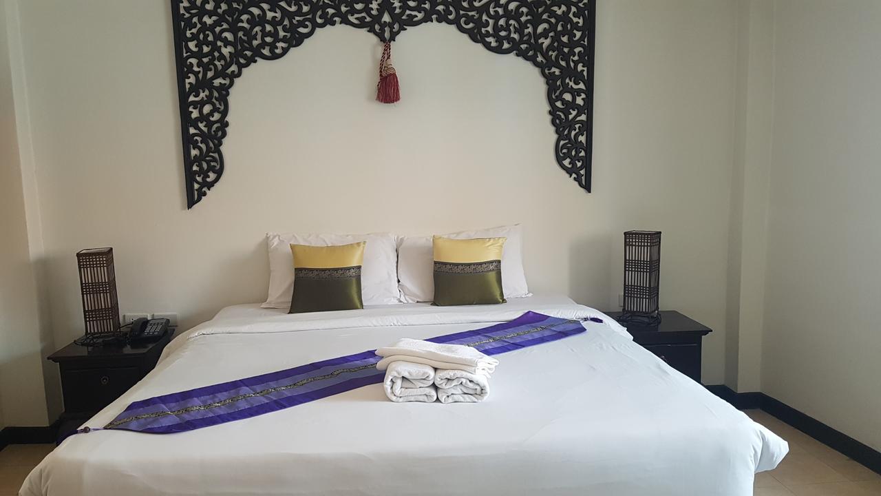 Wangburapa Grand Hotel Чиангмай Экстерьер фото