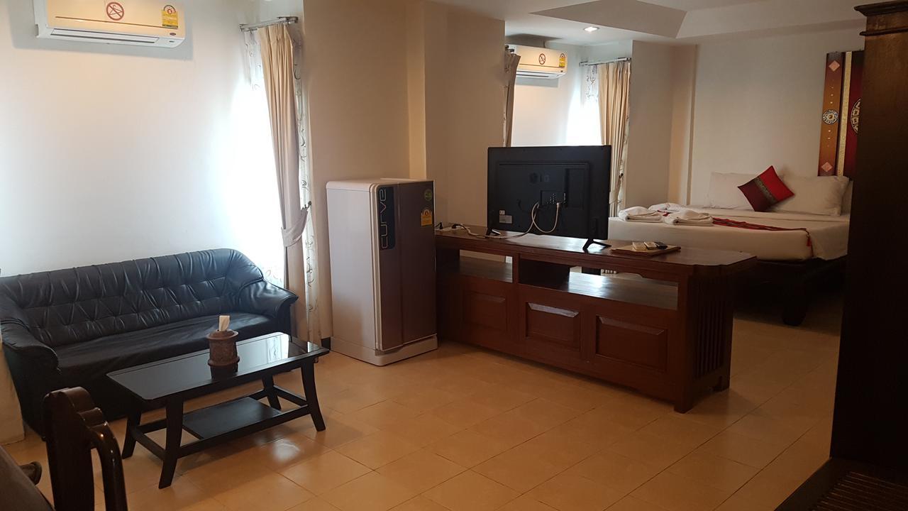 Wangburapa Grand Hotel Чиангмай Экстерьер фото