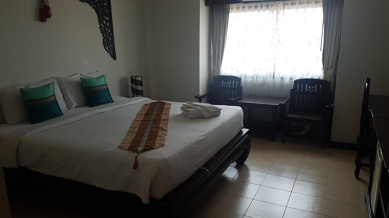 Wangburapa Grand Hotel Чиангмай Экстерьер фото