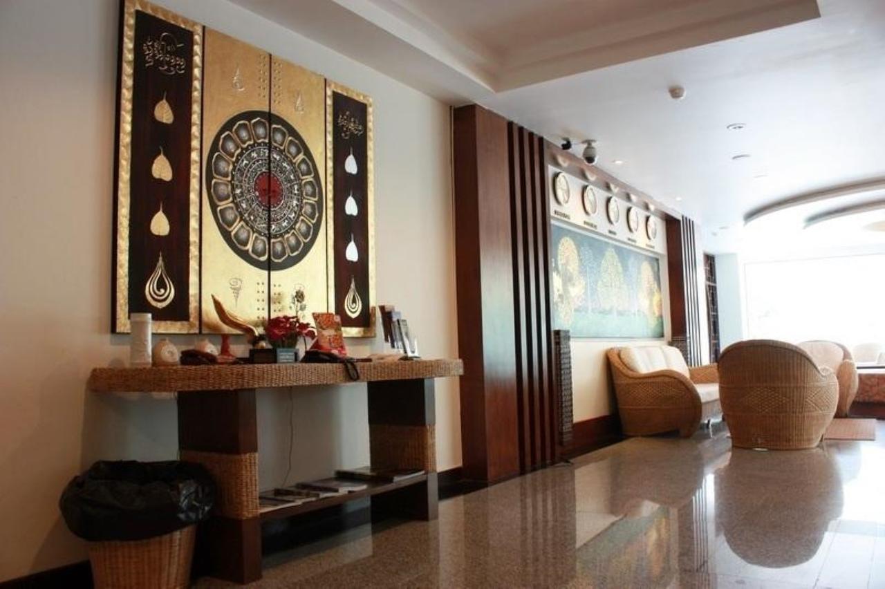 Wangburapa Grand Hotel Чиангмай Экстерьер фото