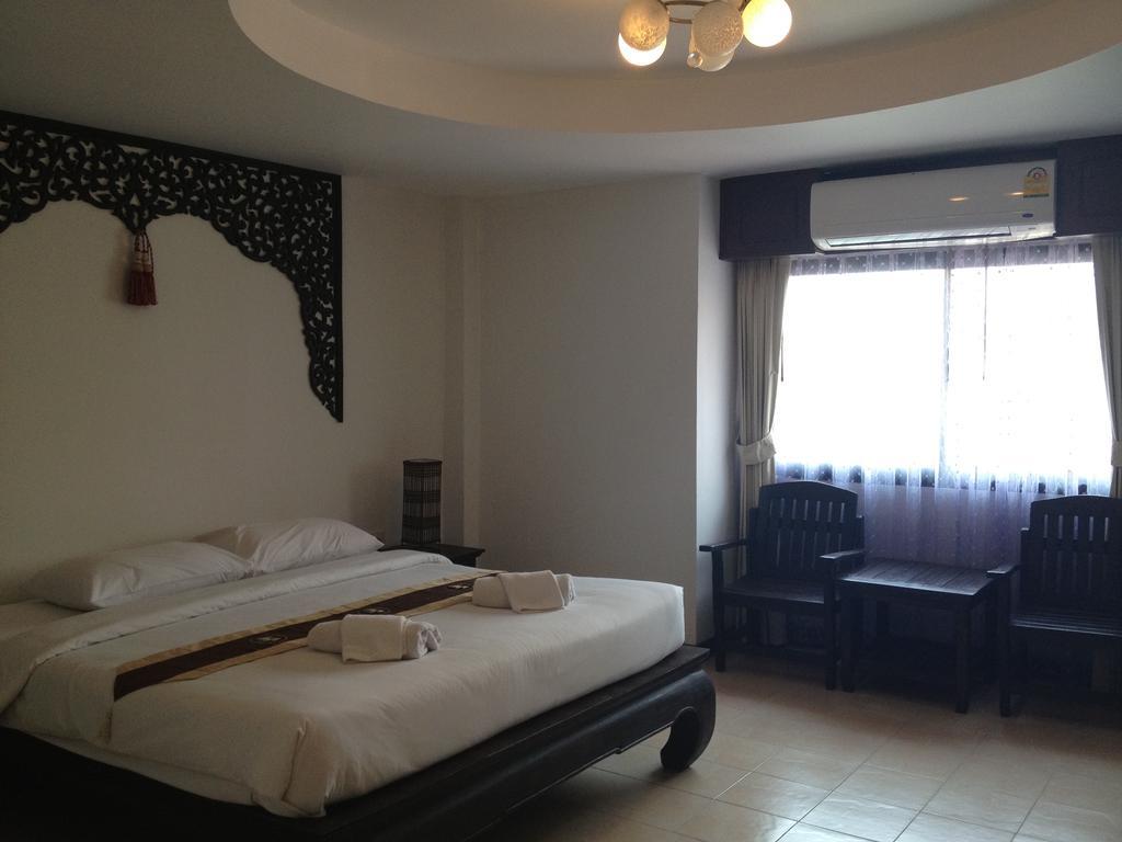 Wangburapa Grand Hotel Чиангмай Экстерьер фото