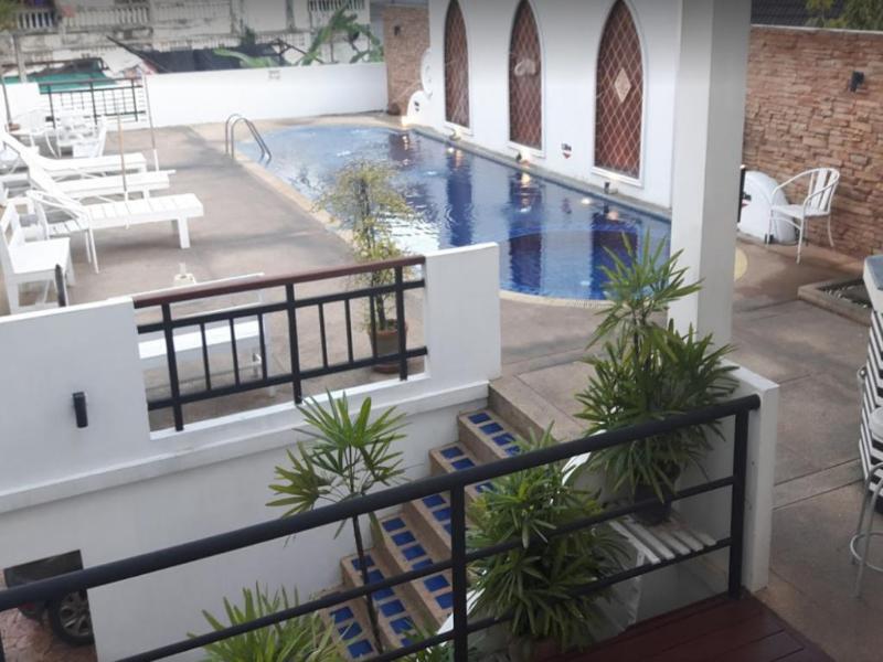 Wangburapa Grand Hotel Чиангмай Экстерьер фото